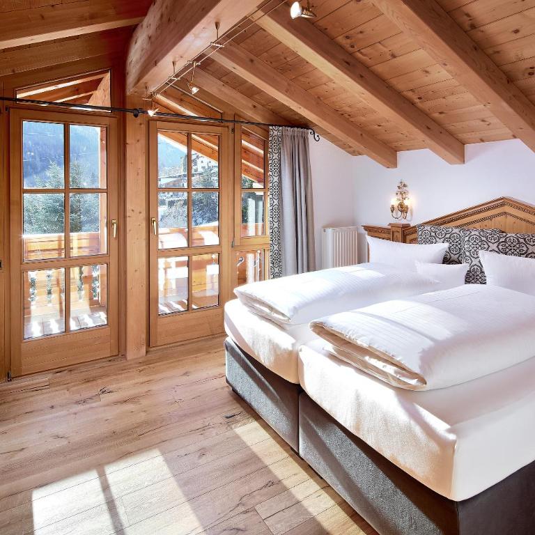 Hotel Gletscherblick - Ferienwohnung im Ferienhof mit Balkon - 1