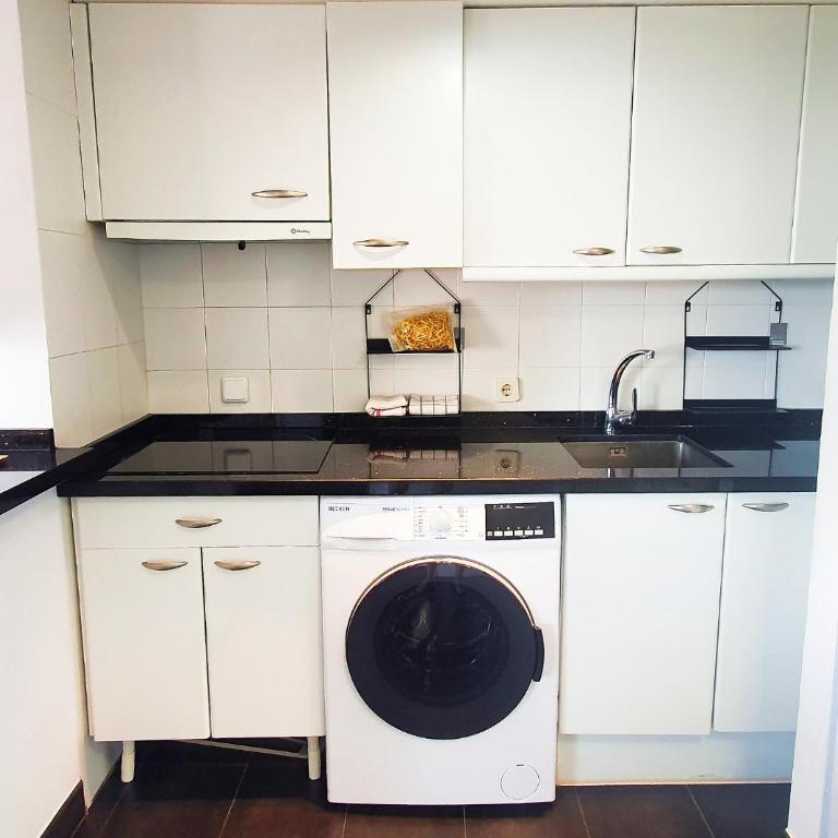 Skol 316. Attractive 1 Bedroom Duplex Apartment with Sea View in Skol Marbella. - One-Bedroom Apartment - 5