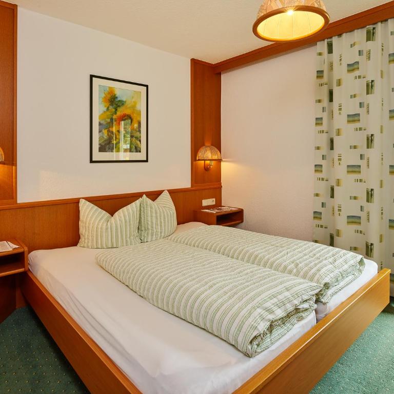 Haus Anton Sölden - Apartments & Zimmer - Doppelzimmer - 6
