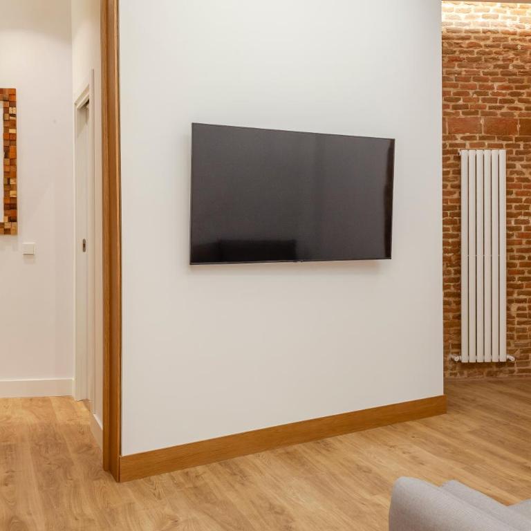 Plaza España V calle San Bernardino 6BR 6BH - Apartment - 7