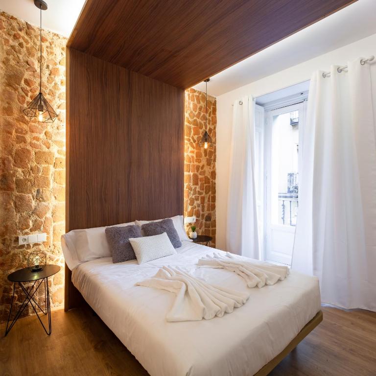 Plaza España V calle San Bernardino 6BR 6BH - Apartment - 5