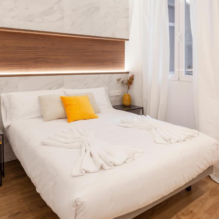 Plaza España V calle San Bernardino 6BR 6BH - Apartment - 21