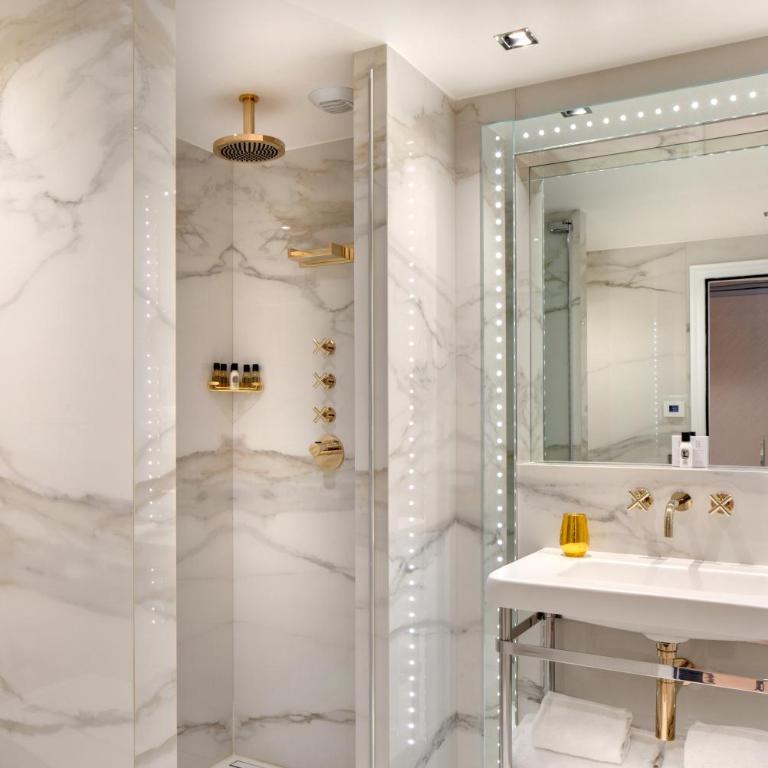 Hotel Bowmann, a Small Luxury Hotel of the World - Suite Junior Haussmann - 7