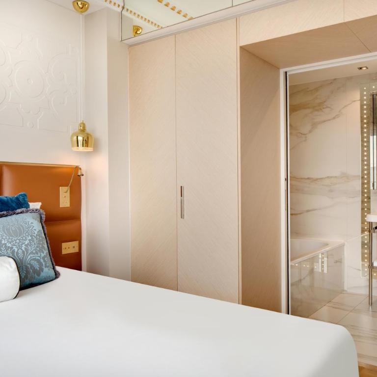 Hotel Bowmann, a Small Luxury Hotel of the World - Suite Prestige – Vue sur Tour Eiffel - 3