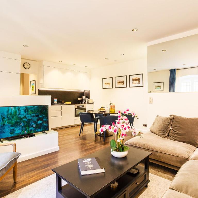 LE MAY AP4338 By Riviera Holiday Homes - Appartement 2 Chambres - 1