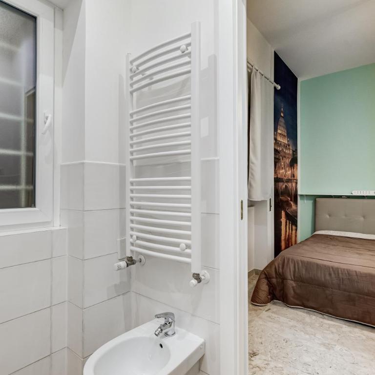 JMartins Vatican suites - Two-Bedroom Apartment - 34