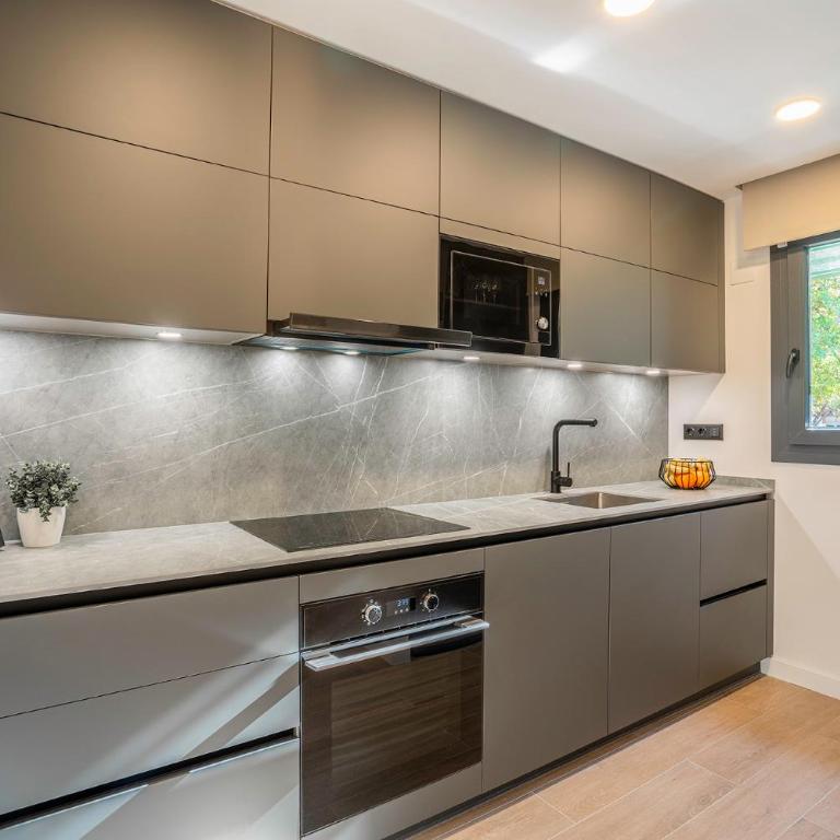 ApartsNouBcn Equador Les Corts - Two-Bedroom Apartment - 16