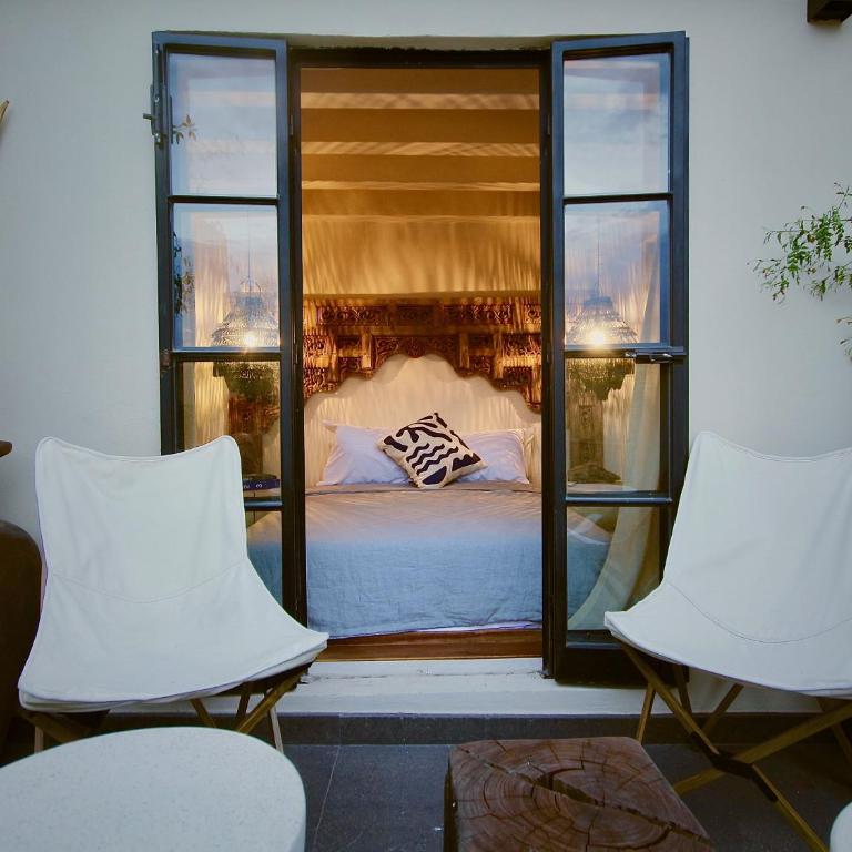 Casa Realm - Deluxe Double Room with Balcony - 1