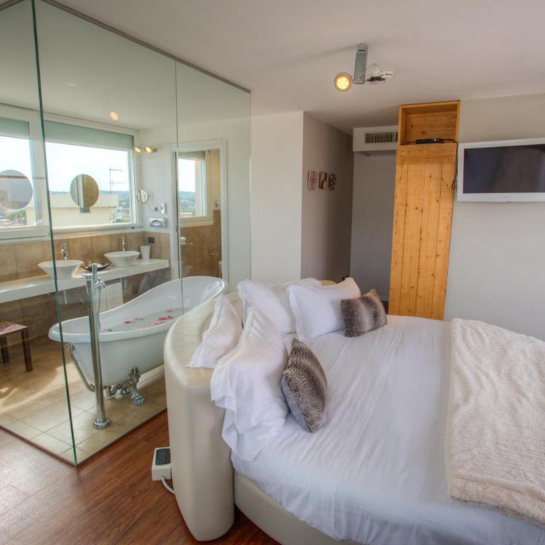 D-Place Hotel & Suite - Suite with Terrace - 6