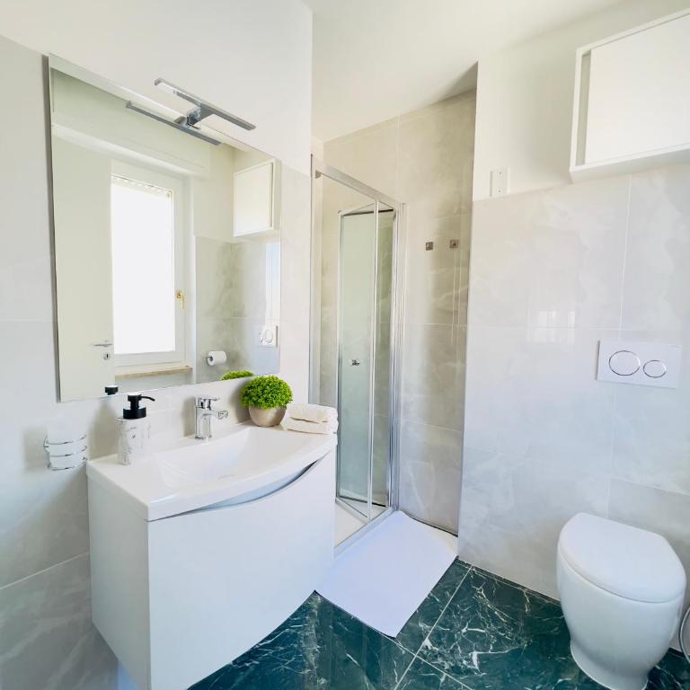 Corso Venezia - Double Room with Private Bathroom - 6