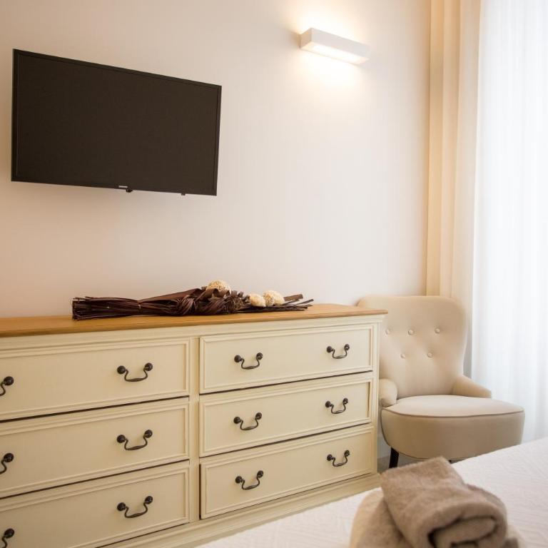 Vintage Ottaviano Apartment - Apartment - 65