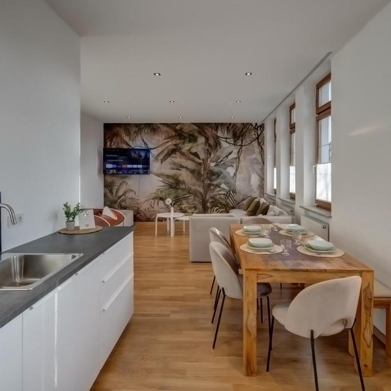 Kaza Guesthouse, centrally located 2 & 3 bedroom Apartments in Augsburg - Apartment mit 2 Schlafzimmern - 7