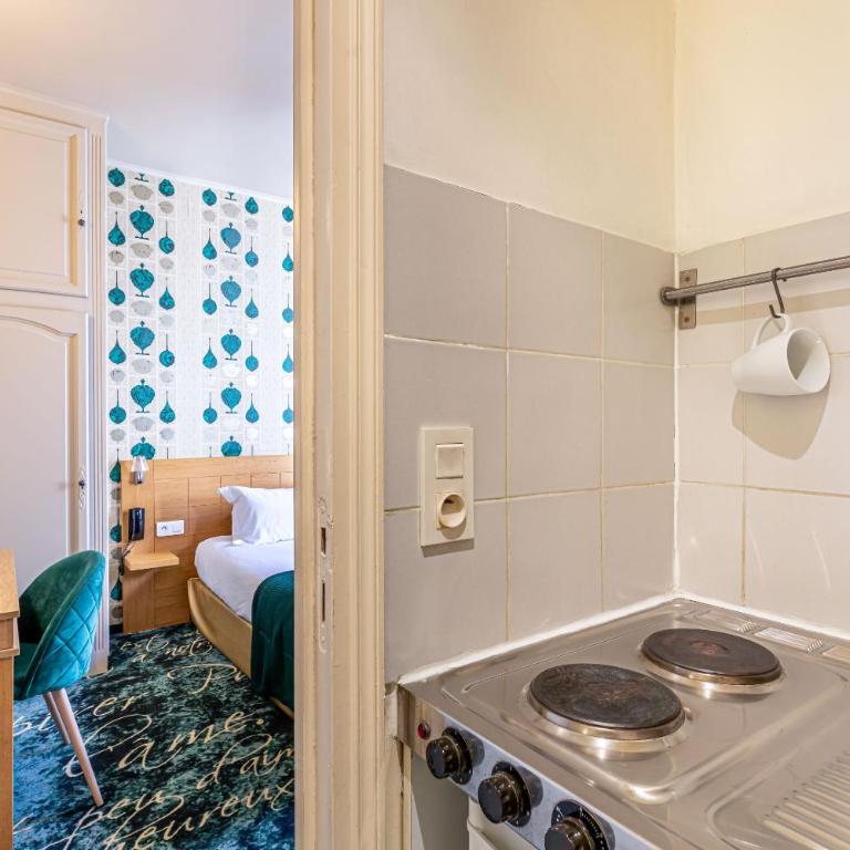 Hotel Romance Malesherbes by Patrick Hayat - Chambre Rostand avec Kitchenette - 6