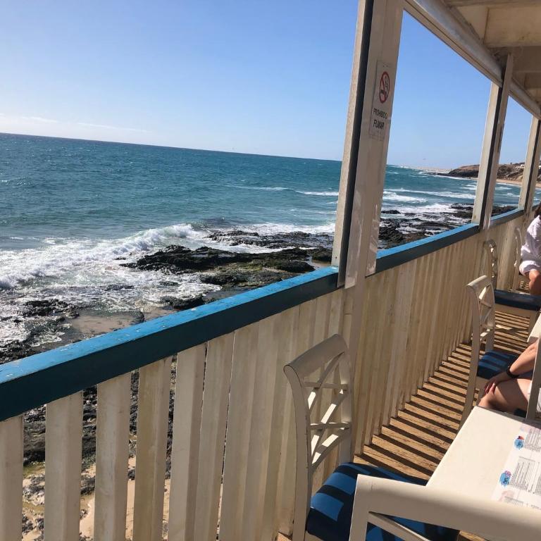 Beach front apartment with stunning ocean views! - Apartamento de 2 dormitorios - 27