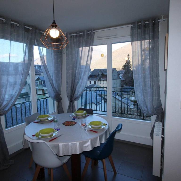 Appartement Centre Luchon, 6 pers, Proche Thermes, Balcon, Parking - FR-1-313-150 - Apartamento (6 adultos) - 17