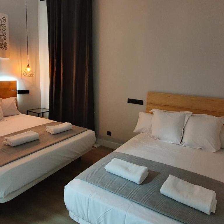 CH Lemon Rooms by HEBEROOMS - Superior Triple Room - 2