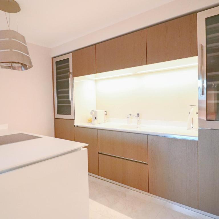 Bright Apartment in Heart of Cannes - Apartamento de 3 dormitorios - 5