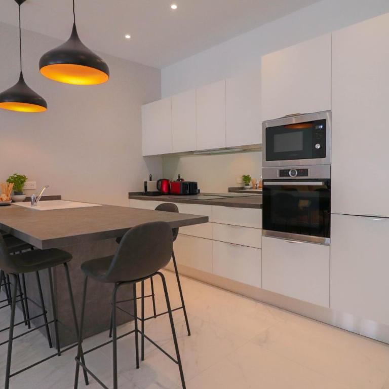 NAPOLEON Luxurious renovated apartment 1min from Palais - Appartement 3 Chambres - 5