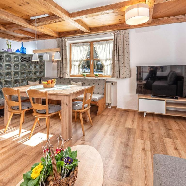 Ferienwohnungen Hörburger - Apartment mit Badewanne - 9