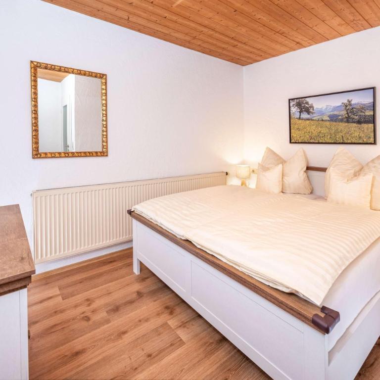 Ferienwohnungen Hörburger - Apartment mit Badewanne - 10