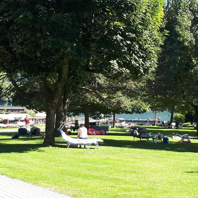 ROBERTO Haus KMB Seeappartement am Ossiacher See, Hallenbad, Skiarena Gerlitzen - Apartment mit 2 Schlafzimmern und Balkon - 18