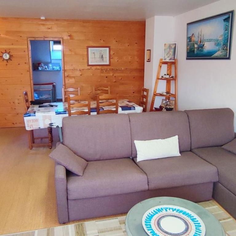 Grand et bel appartement 77m2 avec jardin, à proximité immédiate des plages 1,8km - Two-Bedroom Apartment - 2