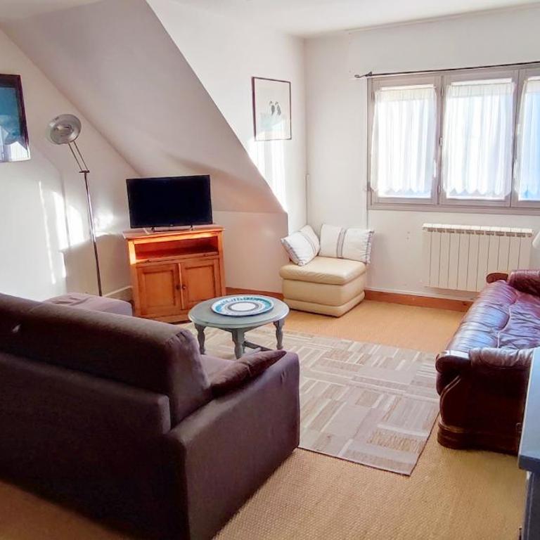 Grand et bel appartement 77m2 avec jardin, à proximité immédiate des plages 1,8km - Two-Bedroom Apartment - 4