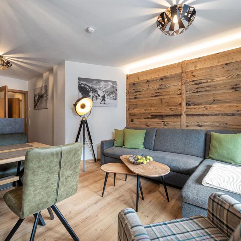 AlpenParks Residence Glemmrise Viehhofen - Superior Apartment mit 2 Schlafzimmern und Balkon - 3