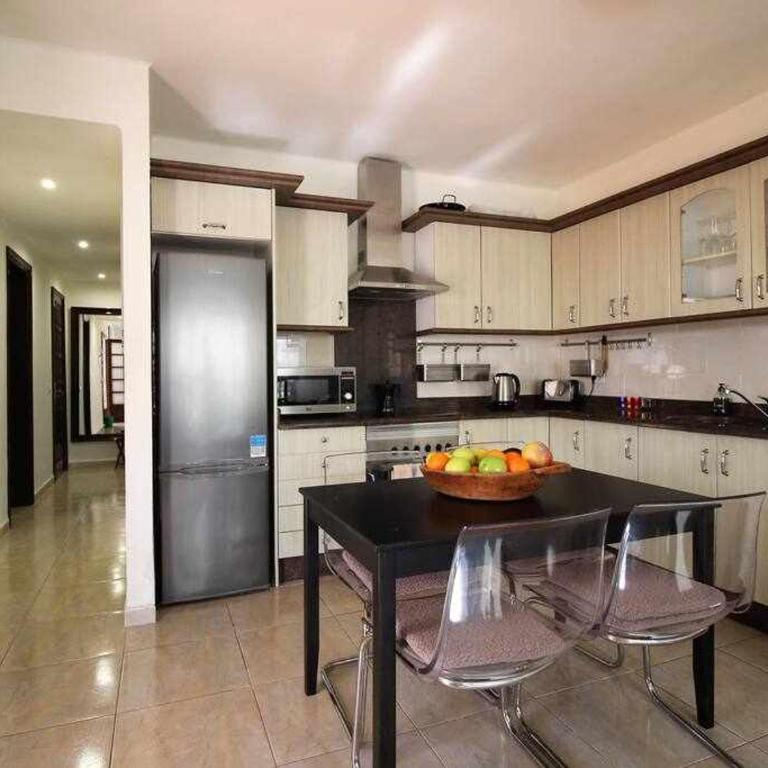 Casa de Mas en Playa Bastián - Apartamento - 12