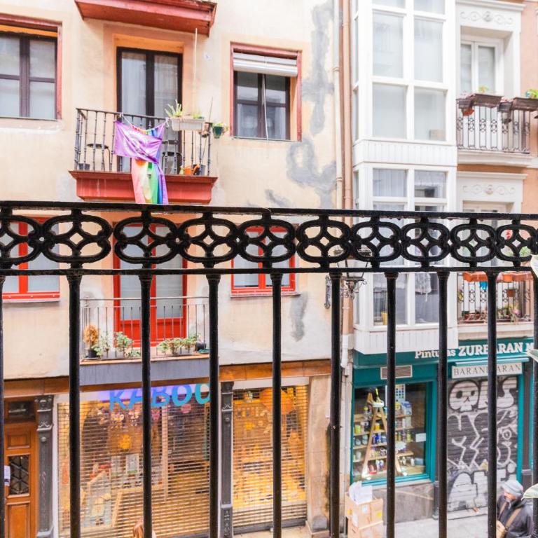 Beautiful Old Town by Next Stop Bilbao - Two-Bedroom Apartment - 20