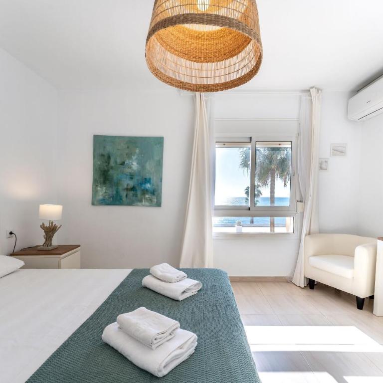 Dona Lola Patricia - Spacious 3 bedroom top floor apartment with uninterrupted sea views - Only a few meters to Calahonda beach - Costa del Sol - CS188 - Apartamento de 3 dormitorios - 14