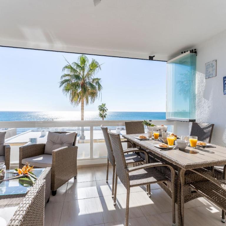Dona Lola Patricia - Spacious 3 bedroom top floor apartment with uninterrupted sea views - Only a few meters to Calahonda beach - Costa del Sol - CS188 - Apartamento de 3 dormitorios - 1