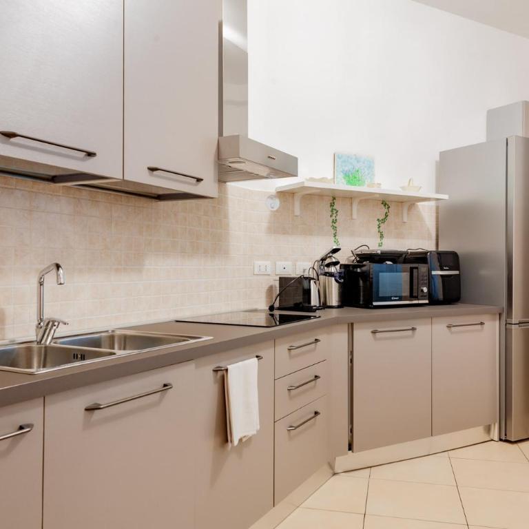 BnButler - Pellegrino Rossi, 42 - Ampio e Comodo per 5 - Appartamento con 2 Camere da Letto - 2