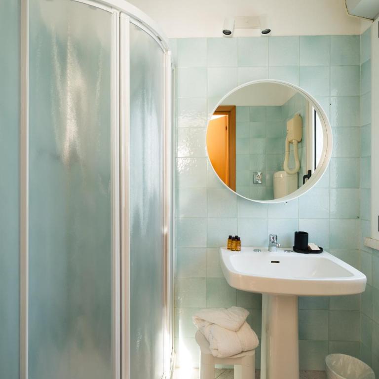 Hotel Adriatica - Deluxe Double Room - 12