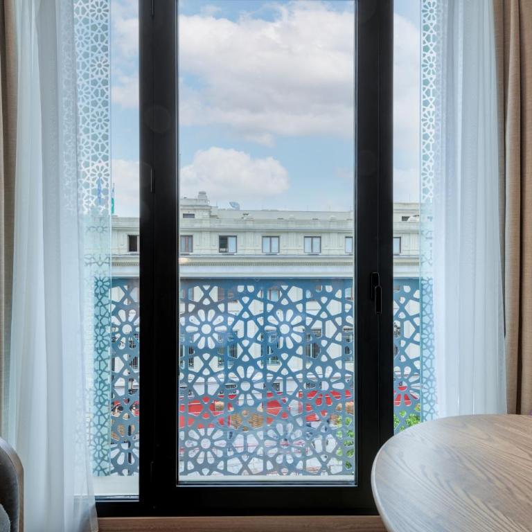 Querencia de Sevilla, Autograph Collection - Gran Deluxe King Room with City View - 1