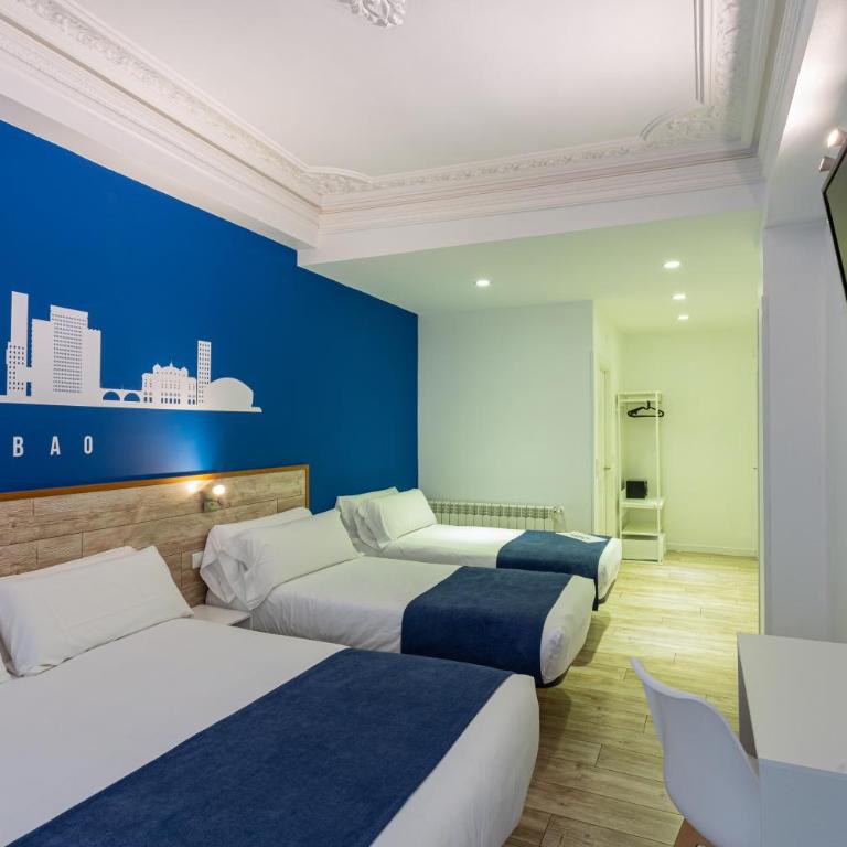 Casual Blue Bilbao - Superior Family Room - 1