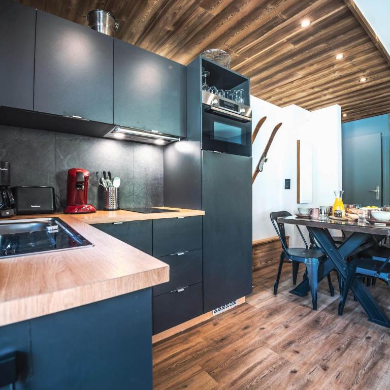 Appartement rénové, skis aux pieds, balcon, 3 pièces à Tignes - FR-1-502-358 - Appartement - 1