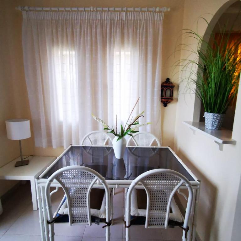 Book Inn Golf Park Sunny Cozy Apartment near the Ocean with large double terraces, fiber WIFI, 3 pools, bbq Tenerife South - Apartamento con terraza - 34