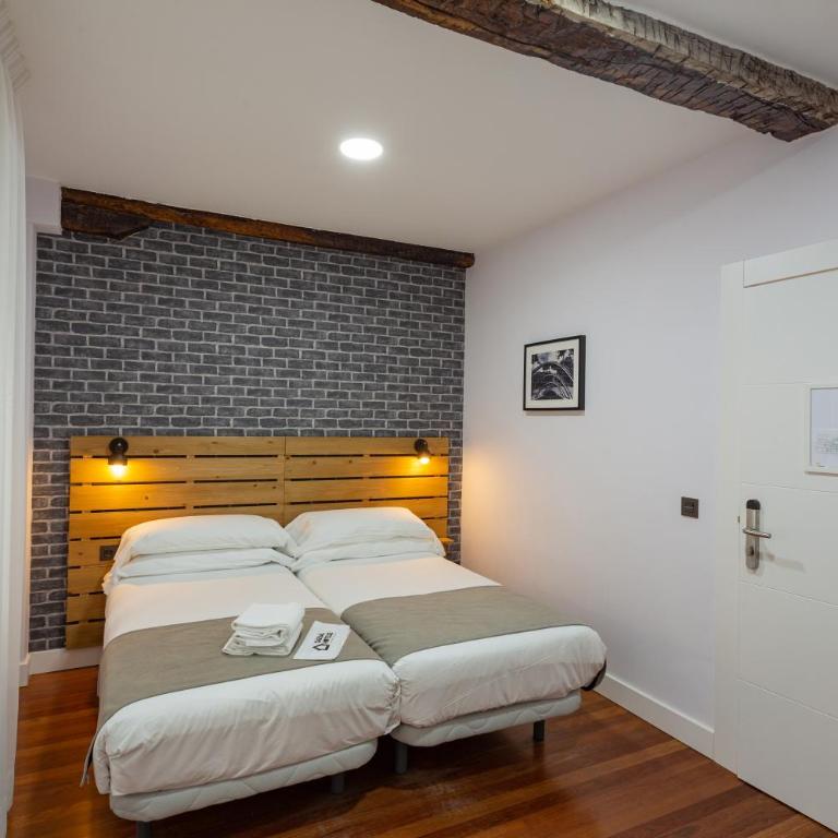 Casual Mardones Bilbao - Habitación Doble con baño privado - 2 camas - 8