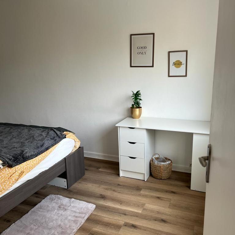 Rouen Quai de Seine // Proche DOCKS // Proche des Transports // Calme et Agréable - Appartement - 15