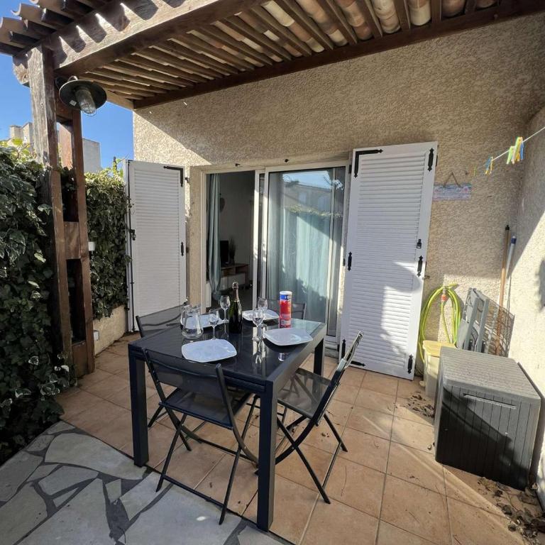 Pavillon T3 mezzanine proche plage - FR-1-702-31 - Appartement - 2