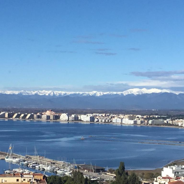 Las Delicias ROSES - Two-Bedroom Apartment - 19