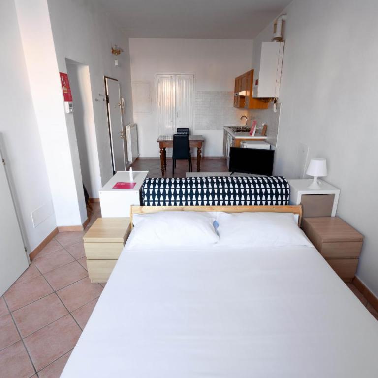 Studio San Vitale by Wonderful Italy - Appartamento Monolocale - 2