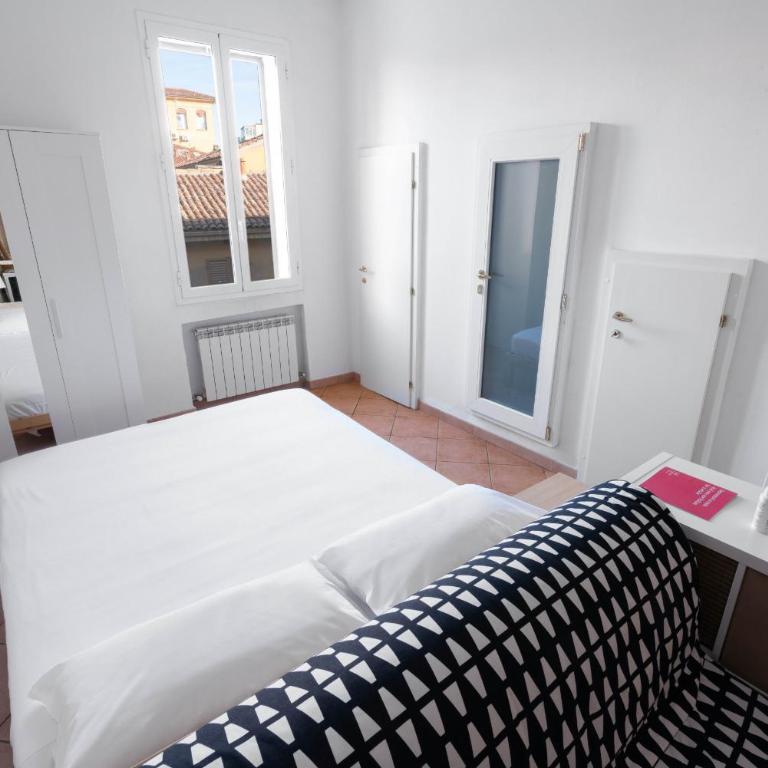 Studio San Vitale by Wonderful Italy - Appartamento Monolocale - 3