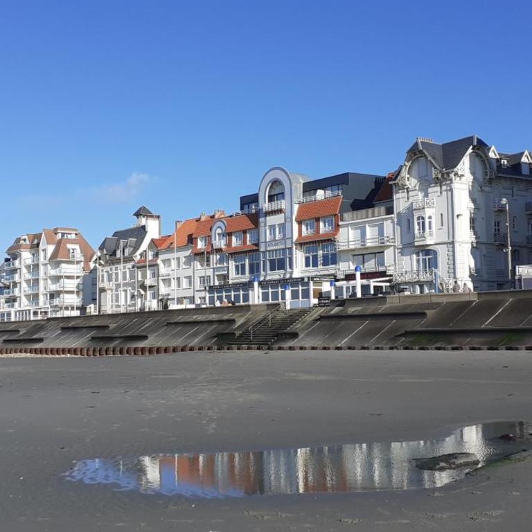 Studio 30 m2 refait à neuf idéalement situé centre ville et plage - Studio - 27