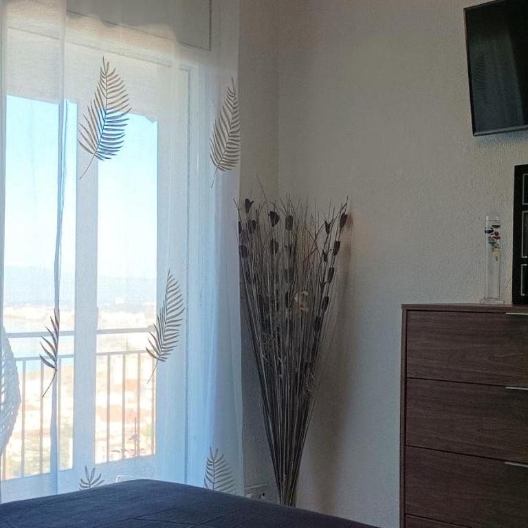Las Delicias ROSES - Two-Bedroom Apartment - 14