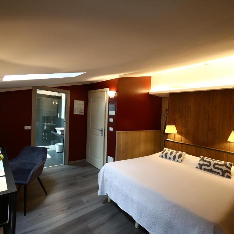 Hotel Italia - Camera Matrimoniale/Doppia con Letti Singoli - 2