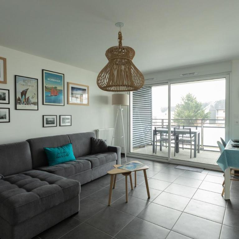 Riviera - T3 avec piscine partagée et parking - Appartement 2 Chambres - 1