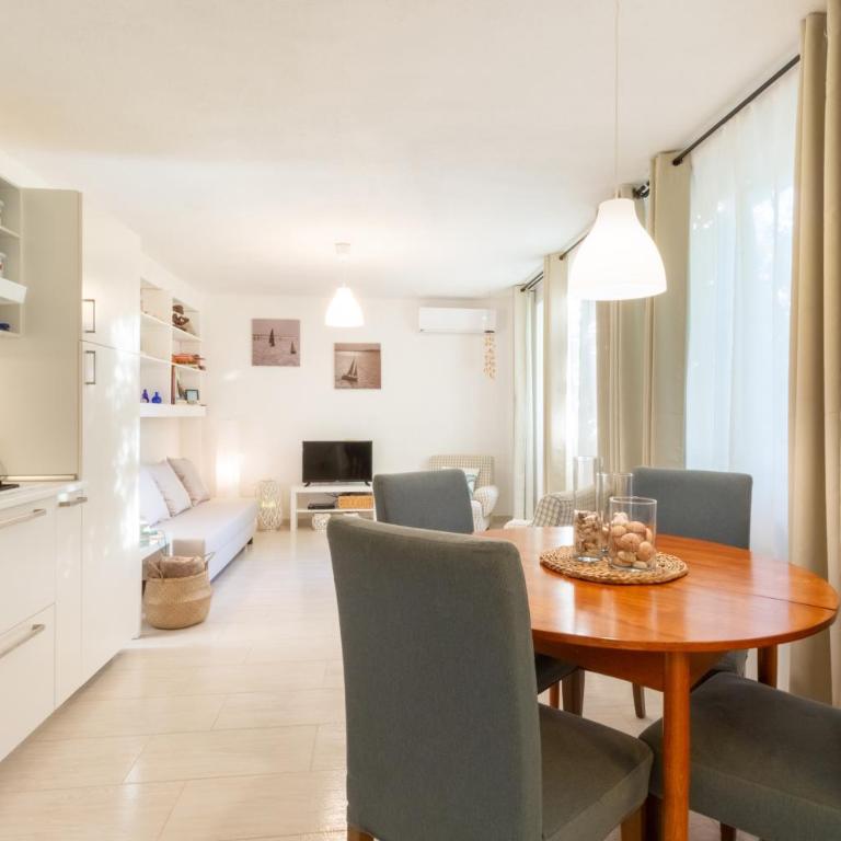 Follow the Sun - Apartment - 23