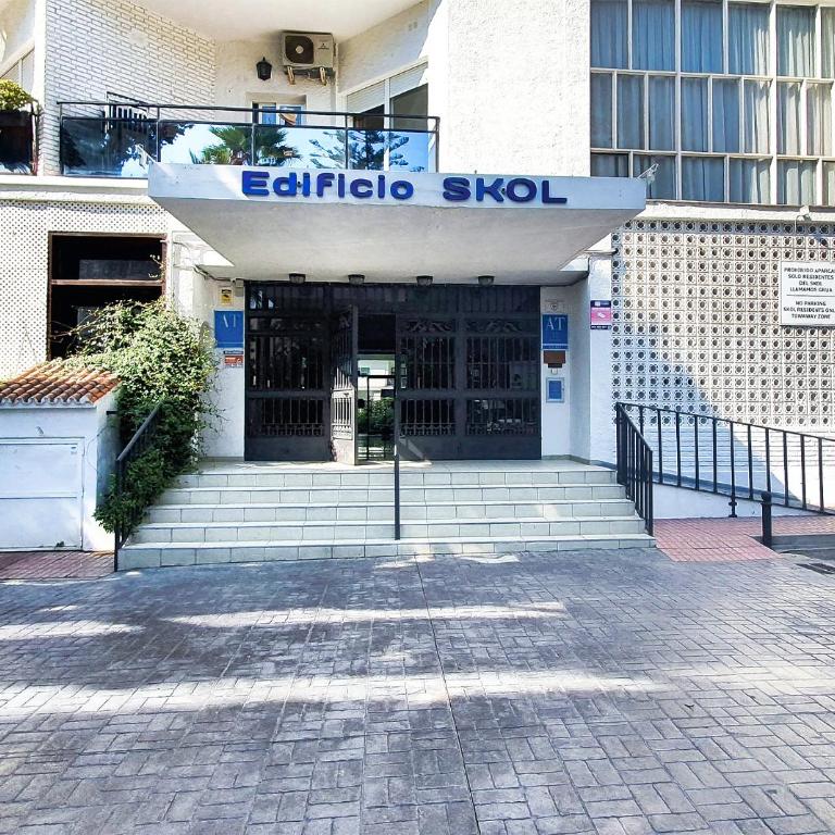Skol 131 - Studio at Skol Building in Marbella centre with sea views. - Studio - 31